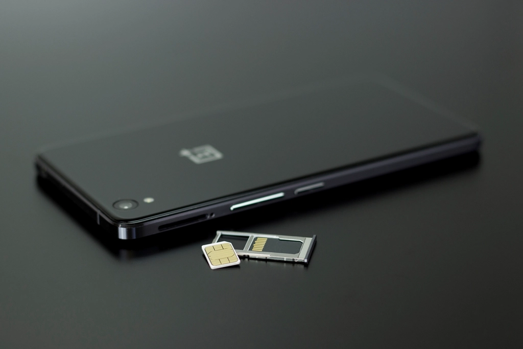 Giữ liên lạc và dùng internet khi đi xa