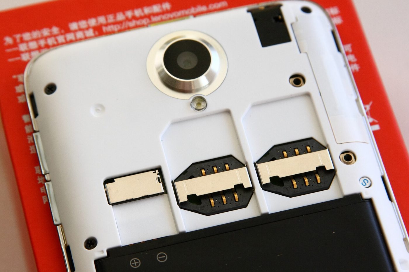 eSIM là gì và vì sao nó dần thay thế chiếc thẻ SIM nhỏ xíu